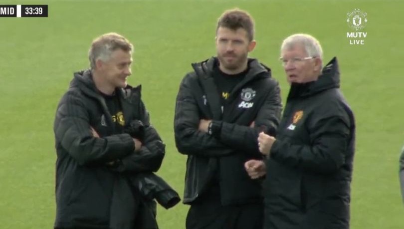 Sir Alex appears at Man Unnited's training ground - Bóng Đá