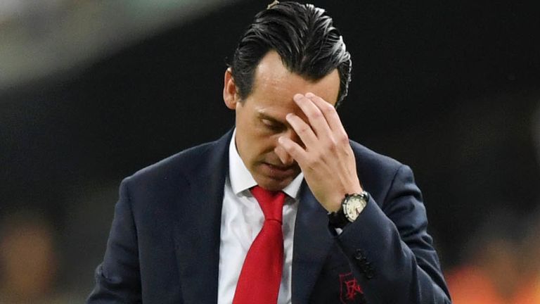 Unai Emery is 'done at Arsenal', says Daily Mirror chief football writer John Cross - Bóng Đá