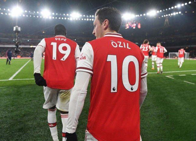 Mesut Ozil running stats for Arsenal against Man Utd put an end to lazy debate - Bóng Đá