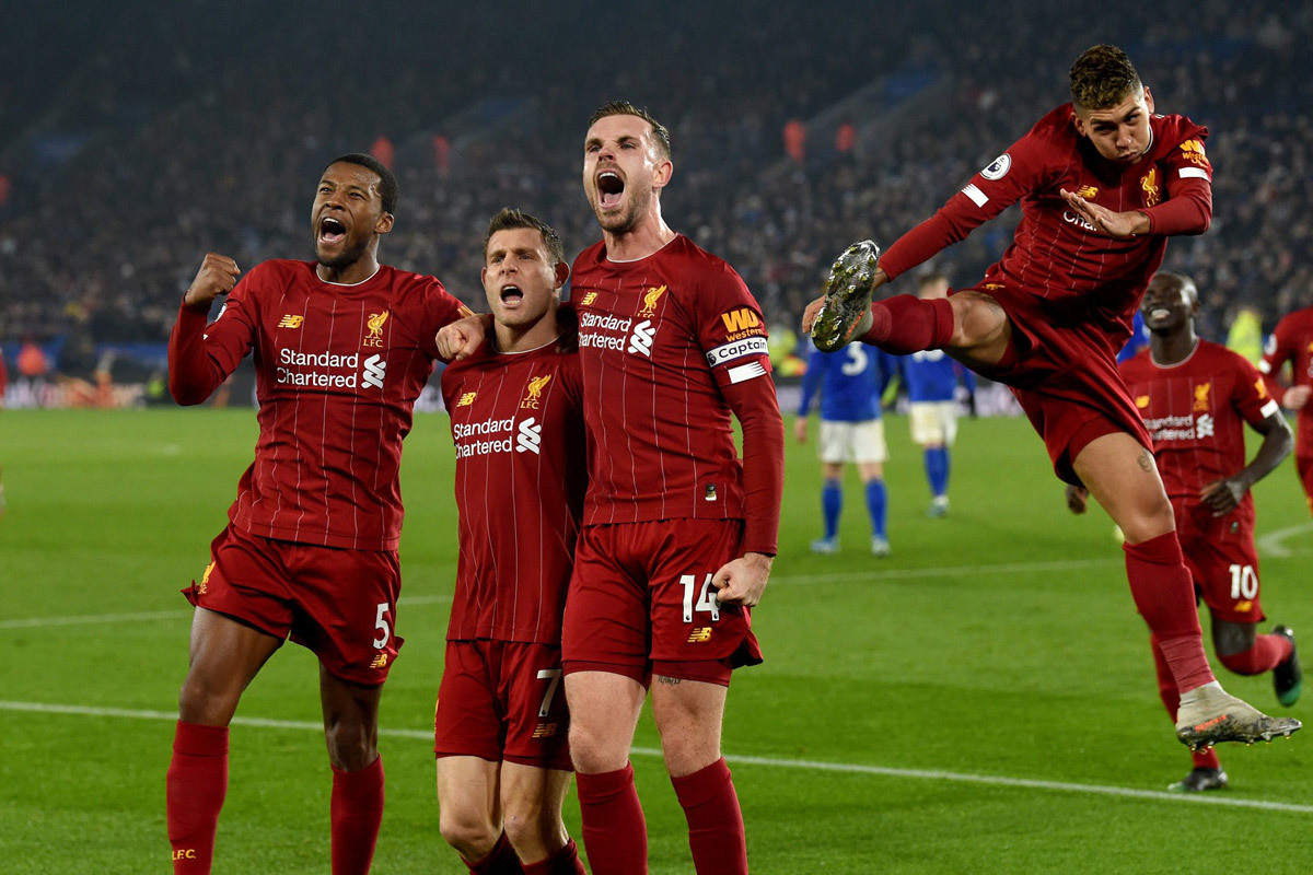 Gary Neville awards Premier League title to Liverpool after Tottenham victory - Bóng Đá
