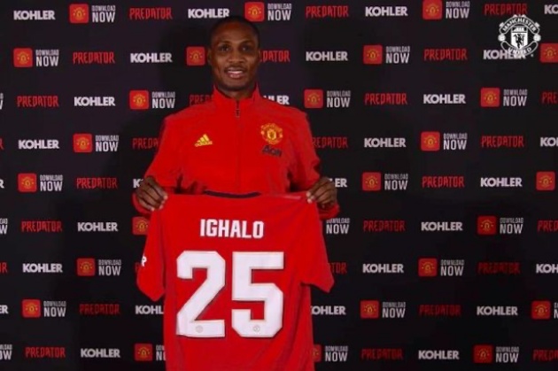 Odion Ighalo poses with Manchester United shirt for first time - Bóng Đá