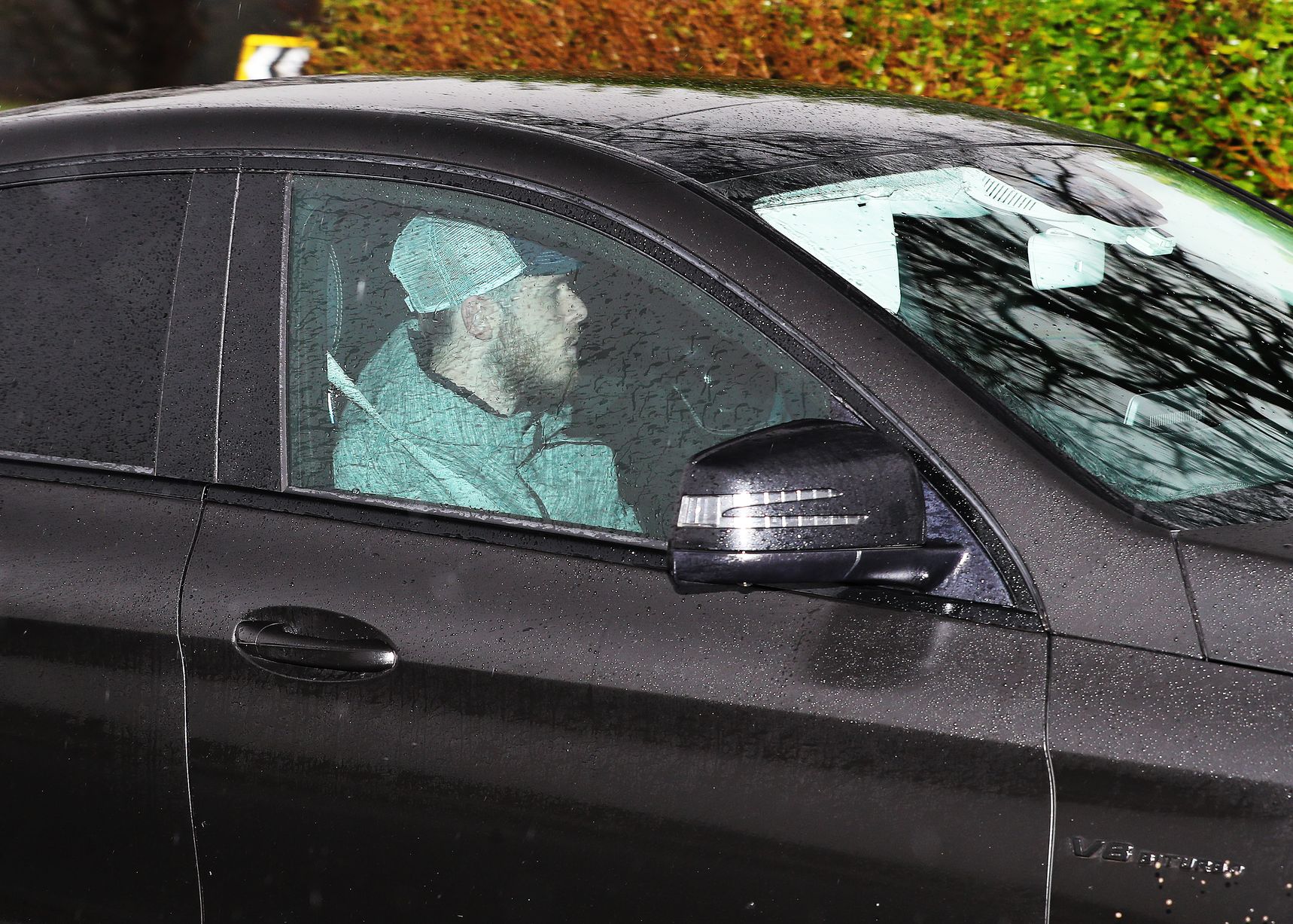 Sir Alex Ferguson arrives at Manchester United training ground after Club Brugge win - Bóng Đá
