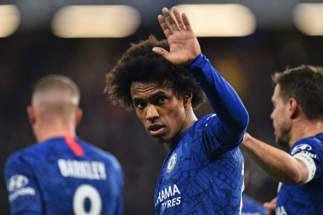 Chelsea star Willian waiting to see if Arsenal or Tottenham qualify for Champions League to make transfer decision - Bóng Đá