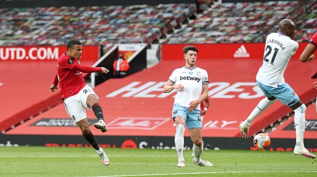 Manchester United teenage ace Mason Greenwood finally reveals his left foot is his strongest - Bóng Đá