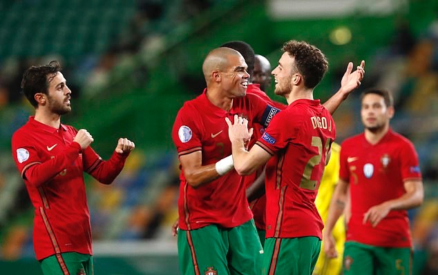 Không Ronaldo, tân binh Liverpool lập cú đúp giúp Bồ Đào Nha thắng đậm - Bóng Đá