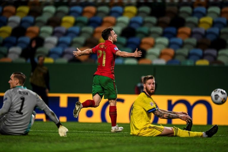 Không Ronaldo, tân binh Liverpool lập cú đúp giúp Bồ Đào Nha thắng đậm - Bóng Đá