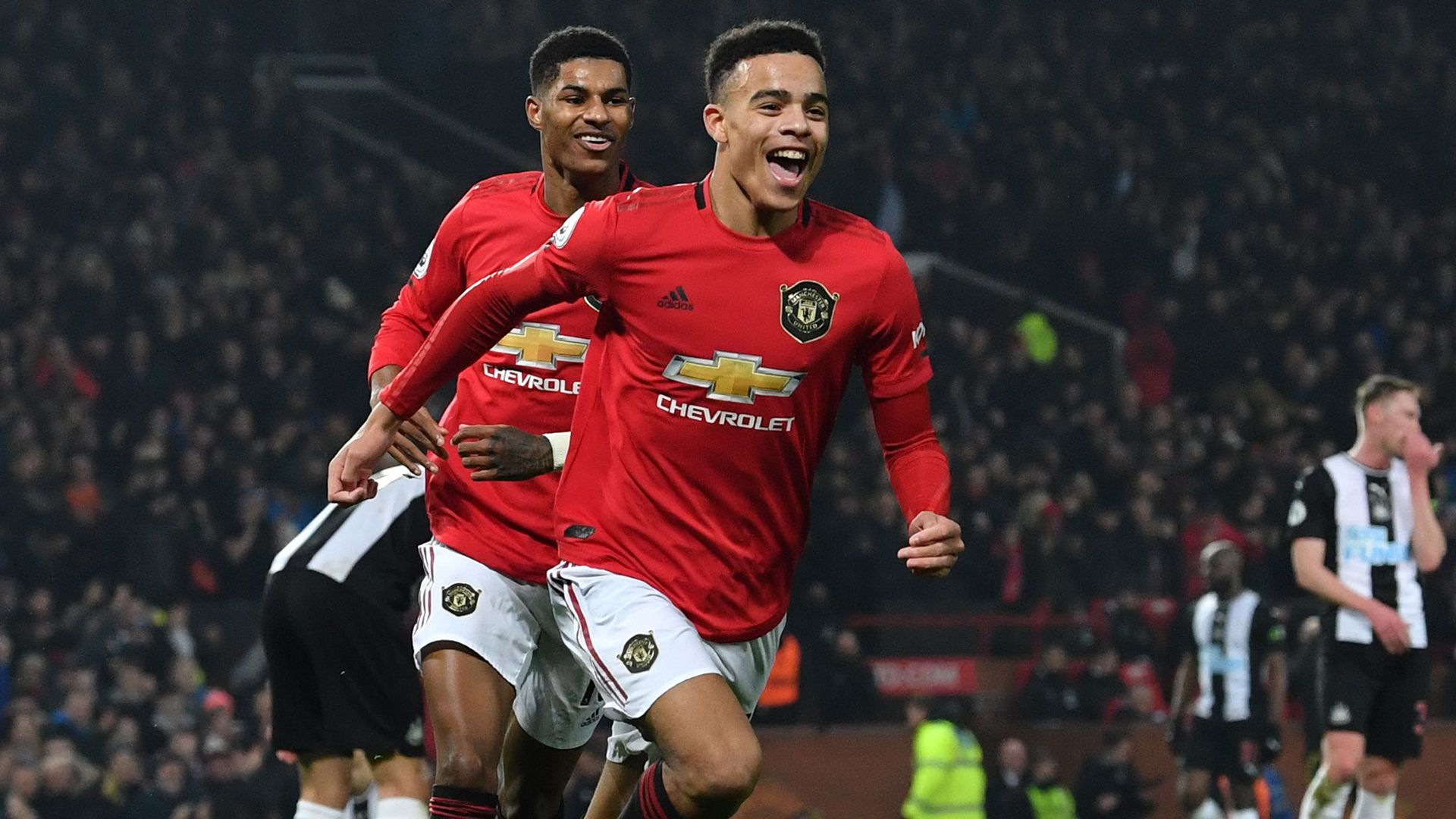 Lại giở thói vô kỷ luật, Mason Greenwood đang hóa thành 