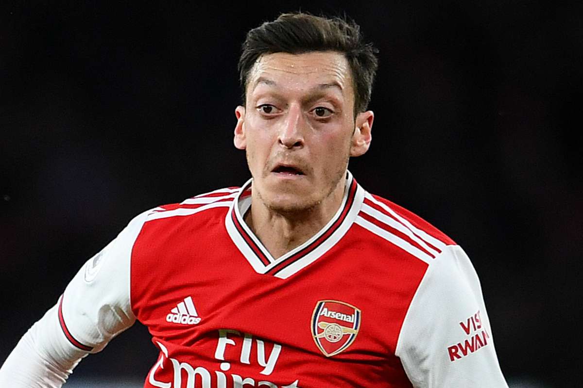 Rời Arsenal, Mesut Ozil đã gật đầu tới bến đỗ mới