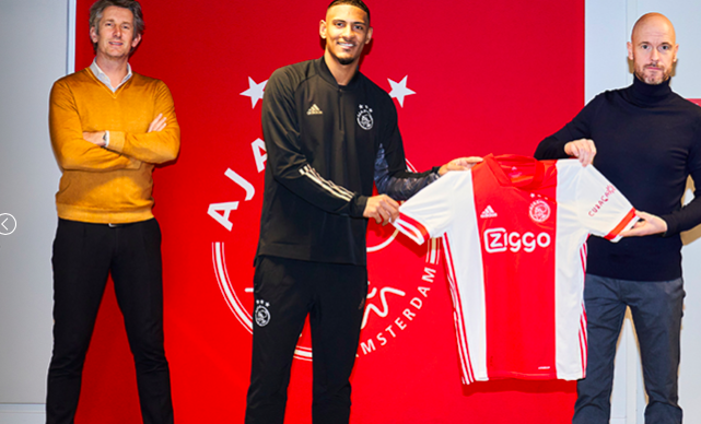 CHÍNH THỨC! Van der Sar hoàn tất HĐ đắt kỷ lục từ Premier League