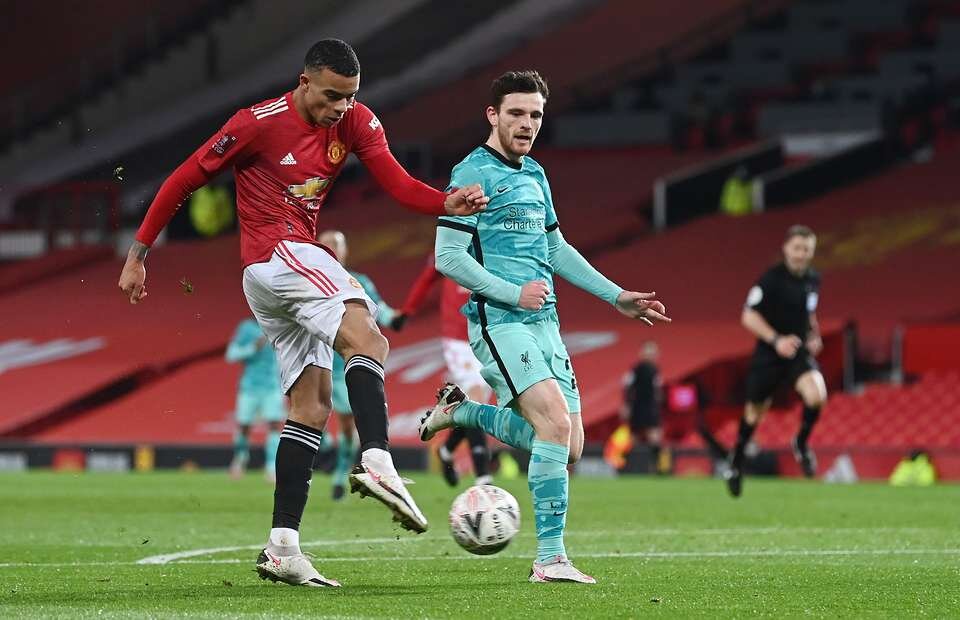 CHOÁNG! Bị đối thủ hét hù dọa, Mason Greenwood vẫn sút cháy lưới Liverpool - Bóng Đá