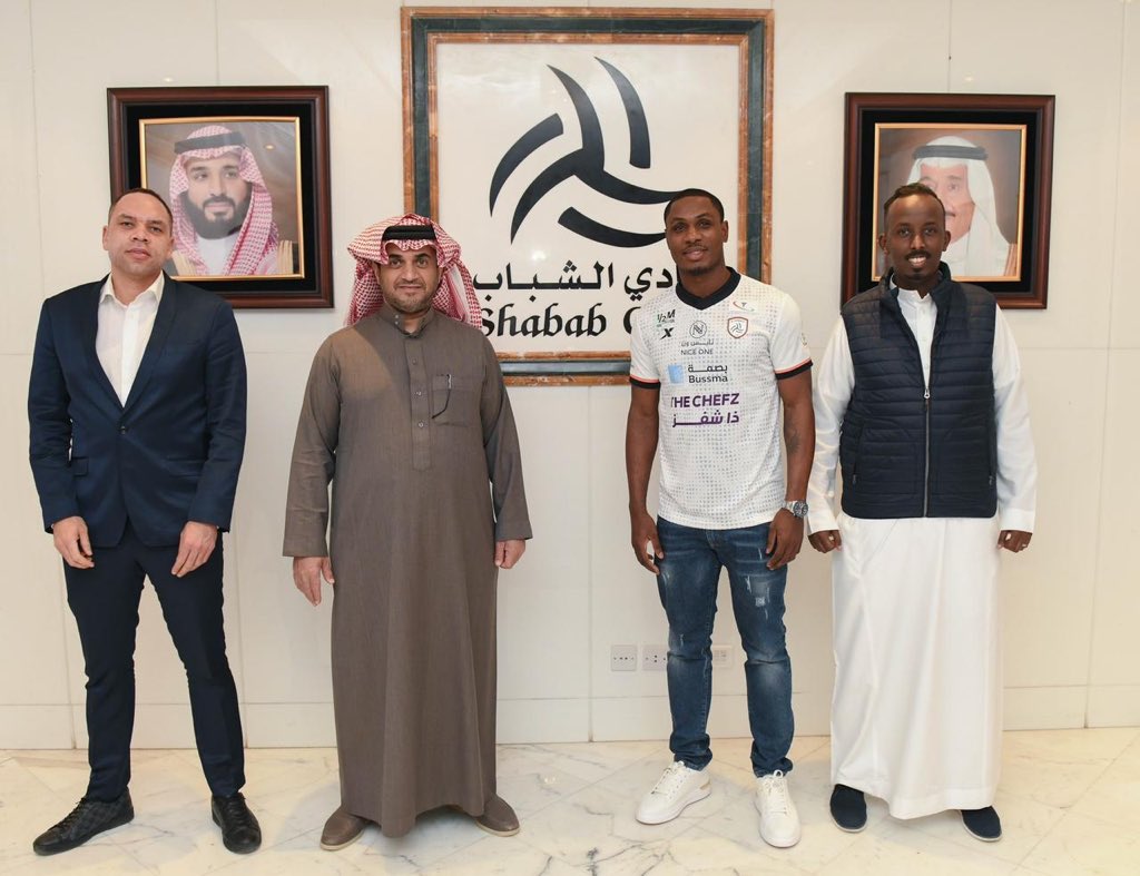 Ex-Manchester United striker Odion Ighalo completes Saudi - Bóng Đá