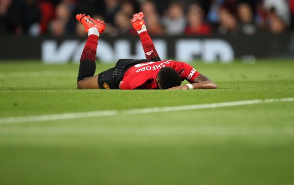 Ảnh bài viết CĐV M.U đòi tống khứ cái tên "để mất bóng 20 lần" lên ghế dự bị