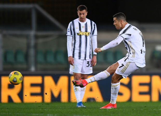 Khả năng sút phạt của Ronaldo ngày càng tệ hại - Bóng Đá