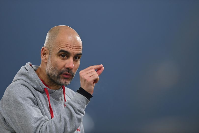 Pep Guardiola names five Manchester United players when asked about Man City's biggest derby challenge - Bóng Đá