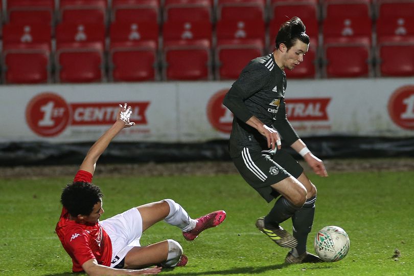 Manchester United's emerging young star shines again... and makes dig at Liverpool - Bóng Đá