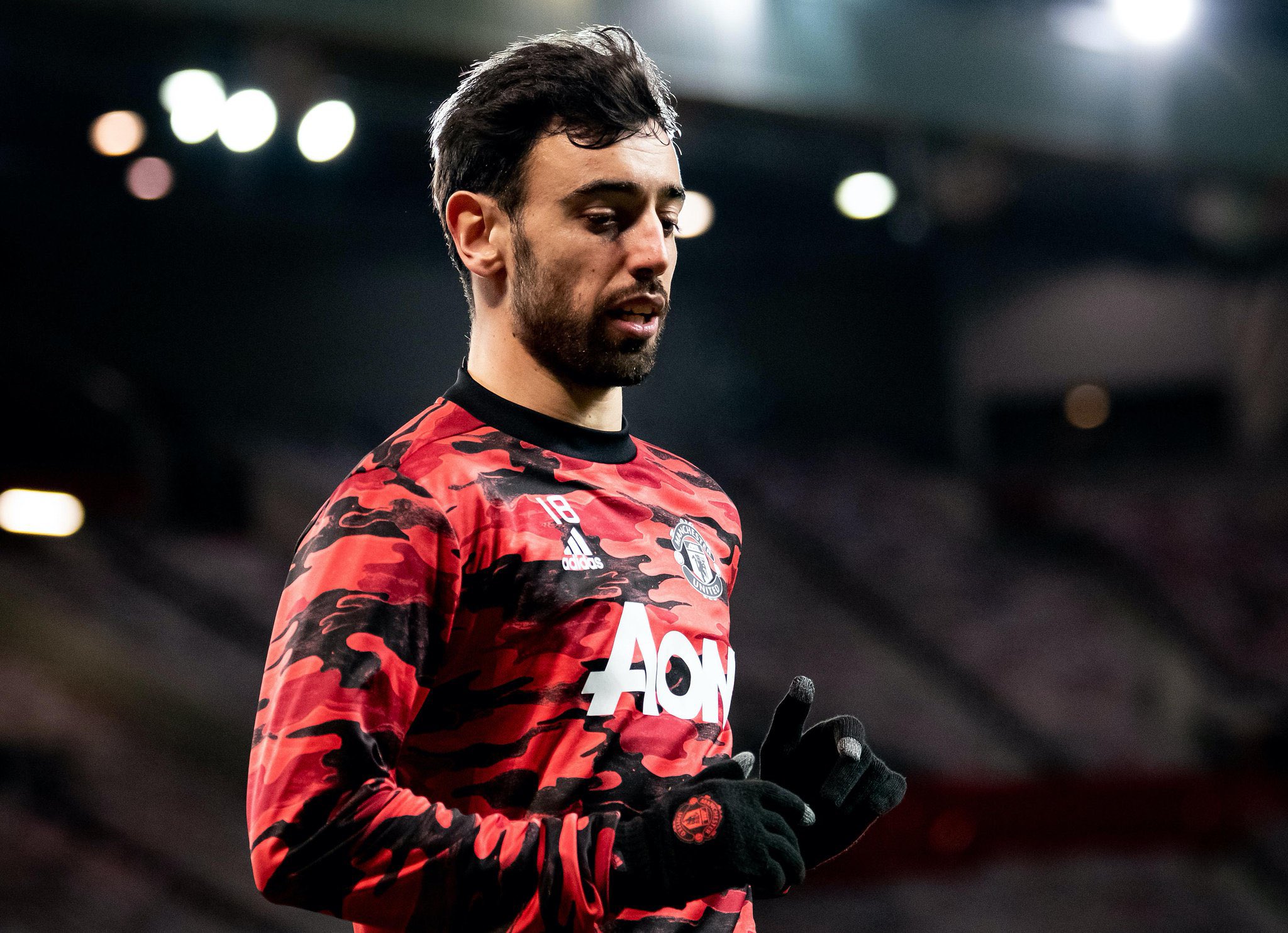 4. Trong cả 2 lượt trận, Bruno Fernandes đã tạo ra 13 cơ hội ghi bàn trước West Ham ở Premier League, nhiều nhất mà bất kỳ cầu thủ nào có thể tạo ra được trước một đối thủ cụ thể ở mùa giải 2020/21.