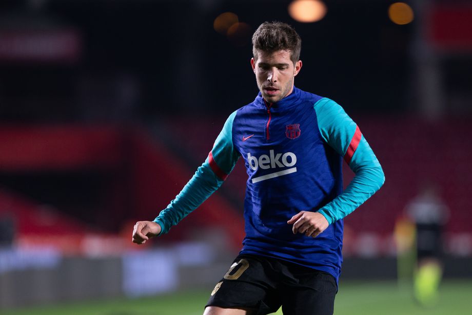 Sergi Roberto returns to Barcelona training - Bóng Đá