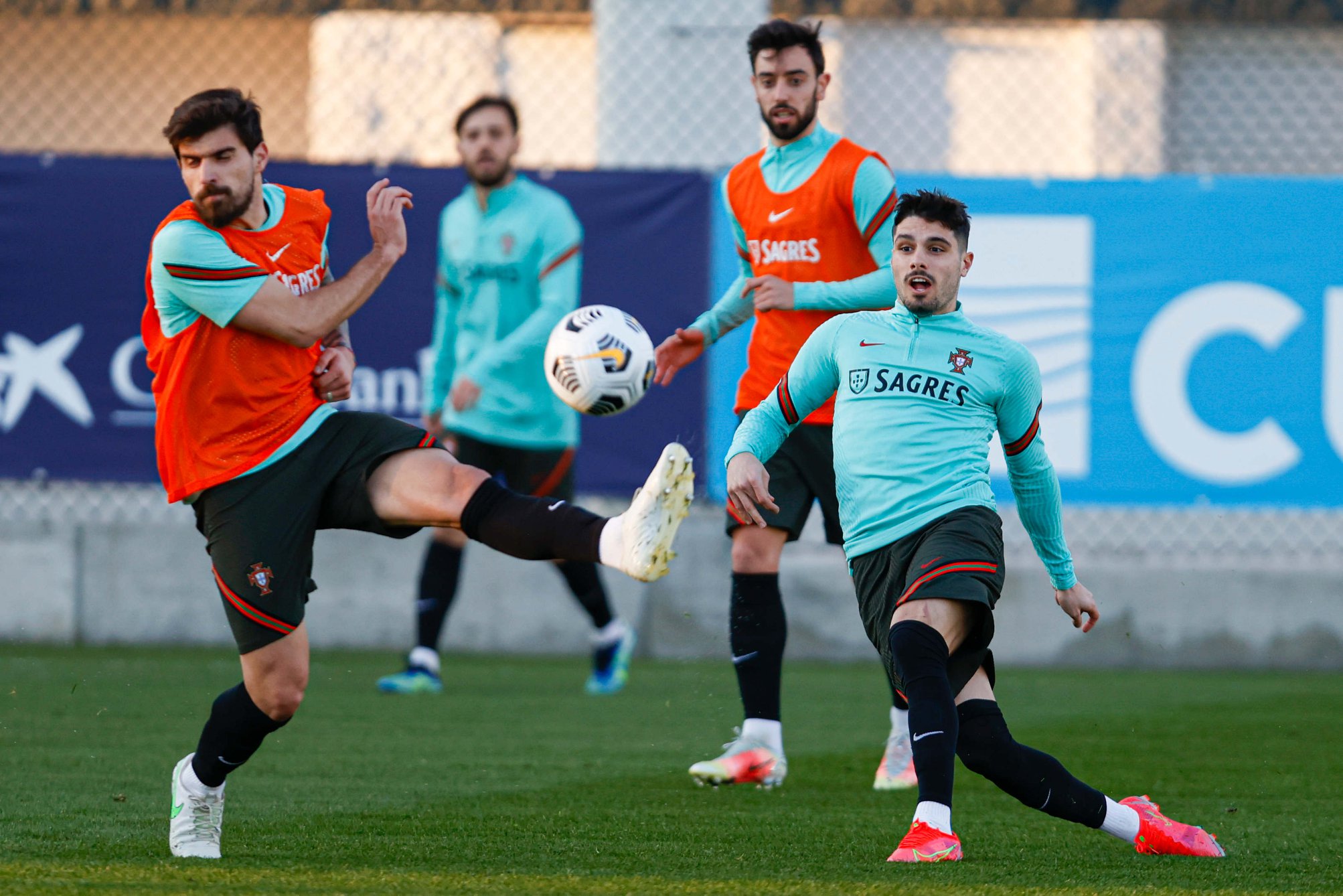 Có thể thấy, Bồ Đào Nha là một trong những đội bóng sở hữu lực lượng hùng hậu nhất trên thế giới.