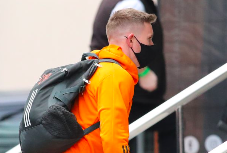 Manchester United squad vs Brighton revealed as decision made between David de Gea and Dean Henderson - Bóng Đá