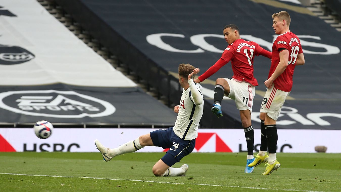 Man united vs tottenham. Эрик Тен Хаг Вест Хэм. Эрик Тен Хаг МЮ Вест Хэм 8 мая.