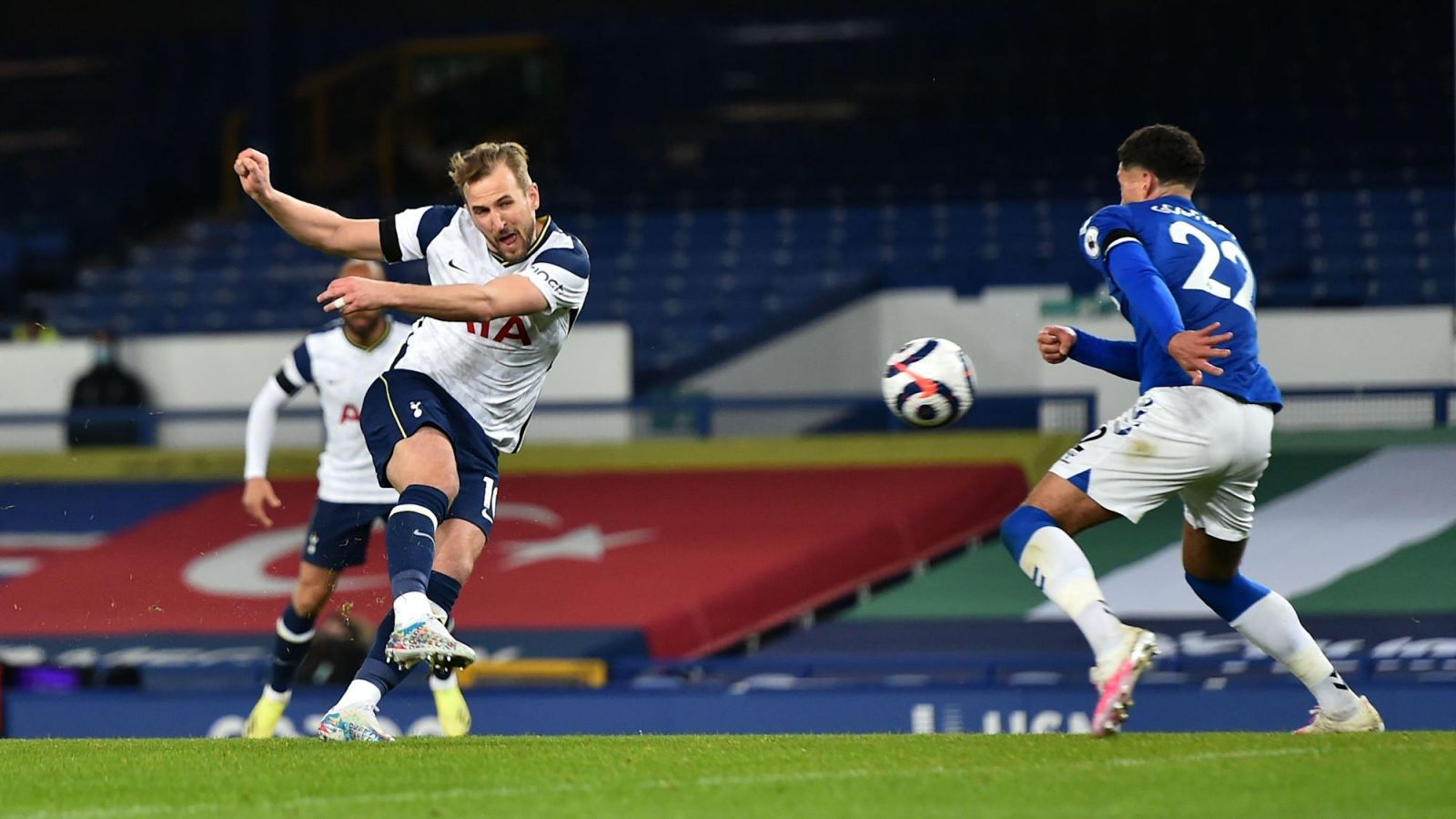 Đã tới lúc Harry Kane rời Spurs, thẳng tiến tới Old Trafford - Bóng Đá