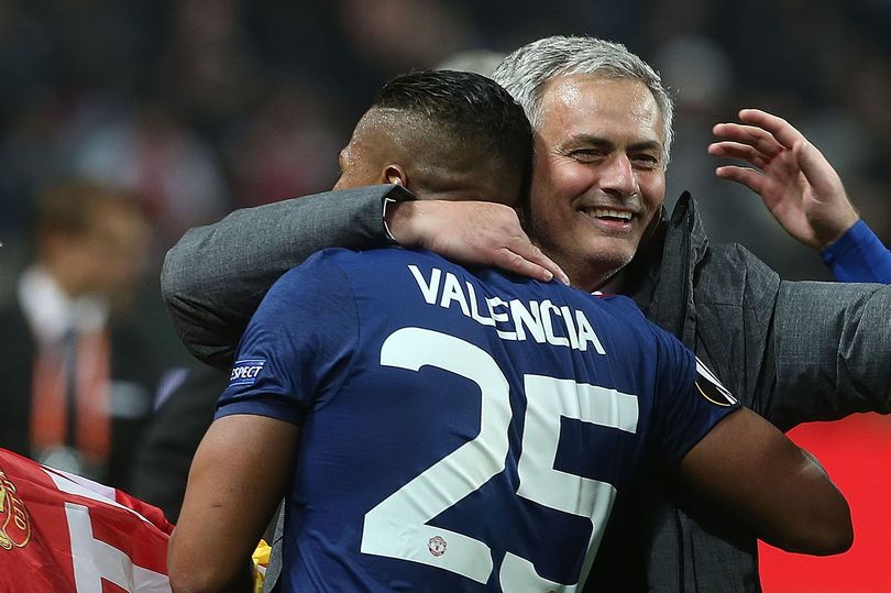 Jose Mourinho on Antonio Valencia - Bóng Đá