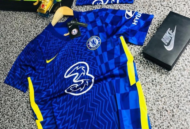 Chelsea tung áo đấu mới với họa tiết đầy biến ảo - Bóng Đá