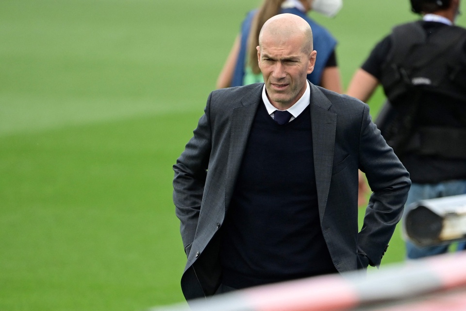 CHÍNH THỨC! Zidane từ chức HLV trưởng Real Madrid - Bóng Đá