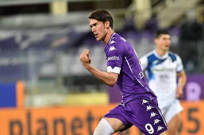 Journalist Fabrizio Romano has dismissed reports that Arsenal are in pursuit of Fiorentina forward Dusan Vlahovic. - Bóng Đá