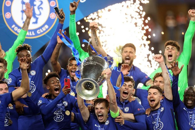 Chelsea mở hội ăn mừng tại thánh địa Dragao - Bóng Đá