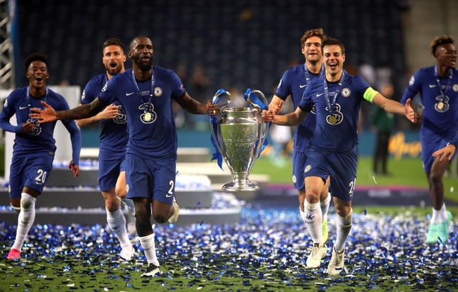 Chelsea mở hội ăn mừng tại thánh địa Dragao - Bóng Đá