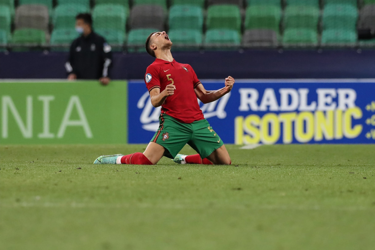 Sao MU tỏa sáng cùng Bồ Đào Nha vào chung kết U21 EURO - Bóng Đá