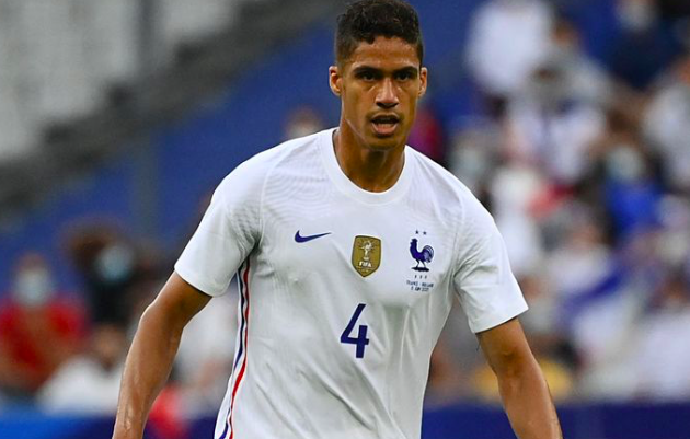 Real Madrid 'lower Raphael Varane asking price' amid Manchester United interest and more transfer rumours - Bóng Đá