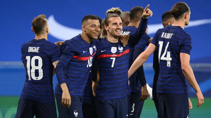 Tuyển Pháp có vấn đề trước khi ra quân ở EURO 2020? - Bóng Đá