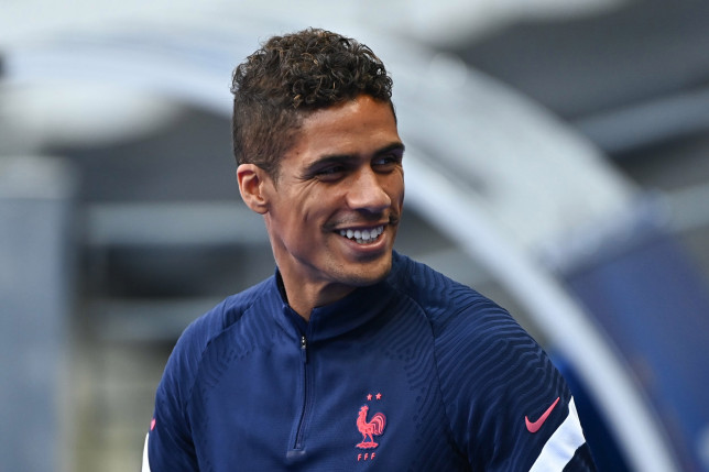 Raphael Varane has decided to leave Real Madrid and wants to join PSG, according to El Confidencial 