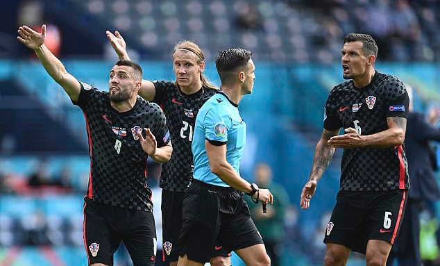 Người cũ Liverpool vung tay tại hại, Croatia  - Bóng Đá