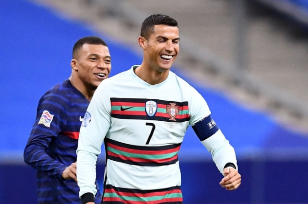 Real có lộ trình chiêu mộ Mbappe.