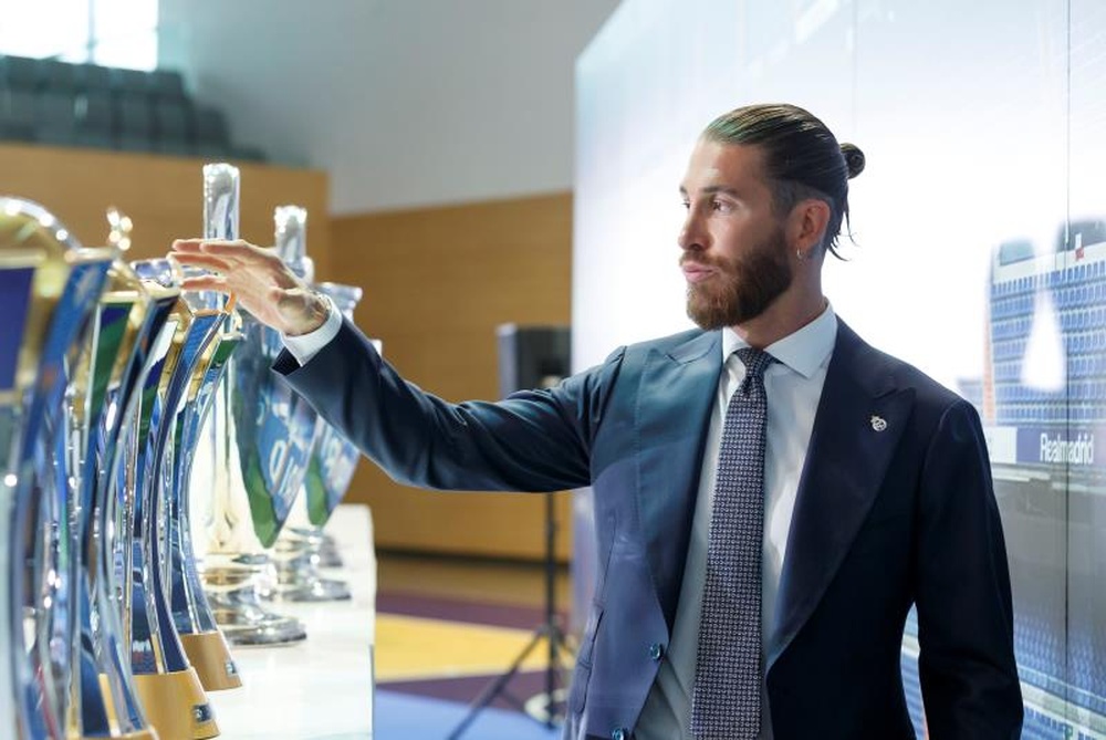 Ramos hé lộ bến đỗ mới.