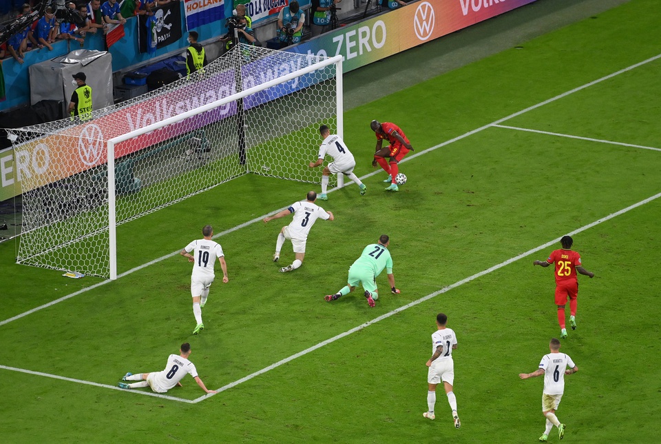 Lukaku lại giật mình, đá bay cơ hội của tuyển Bỉ - Bóng Đá