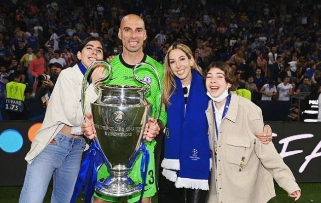 Willy Caballero - Chelsea ace confirms his Stamford Bridge exit after four years and thanks the fans - Bóng Đá