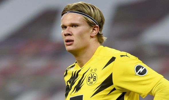 How Erling Haaland reacted when asked if he will quit Dortmund to join Chelsea this summer - Bóng Đá