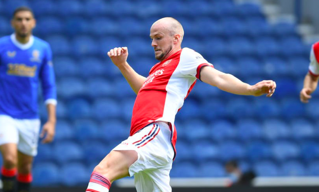 Rob Holding LOOKS UNRECOGNISABLE AGAINST RANGERS - Bóng Đá