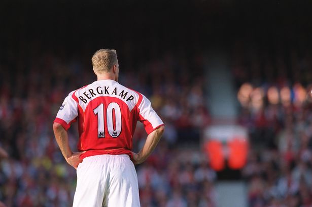 Những số 10 nổi tiếng của Arsenal: Bergkamp và kẻ phản bội ở M.U - Bóng Đá