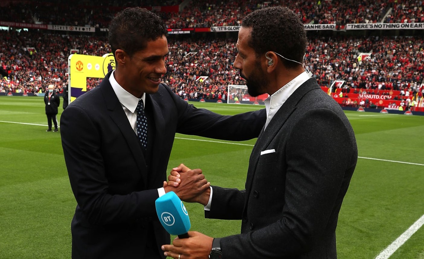 Hình ảnh đầu tiên của Varane ở Man Utd - Bóng Đá