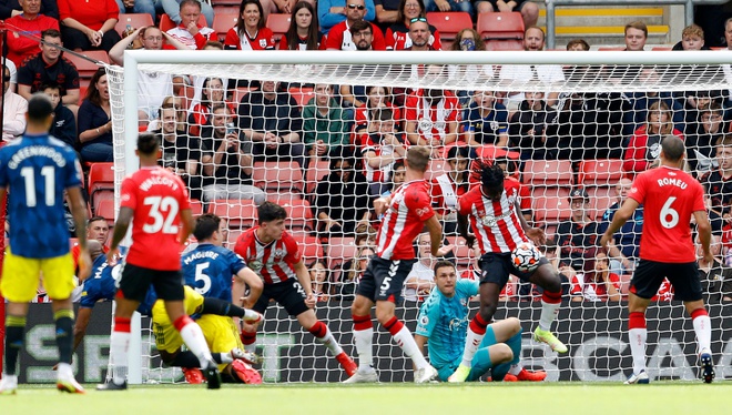 TRỰC TIẾP Southampton 0-0 M.U: Suýt mở tỷ số - Bóng Đá