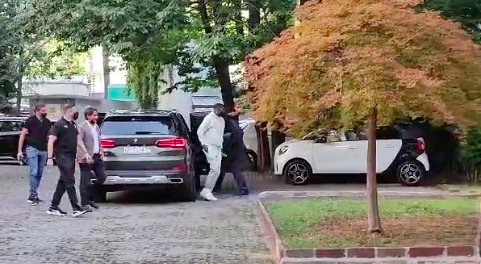 Tiemoue Bakayoko pictured arriving for medical at another club – Announcement on way - Bóng Đá