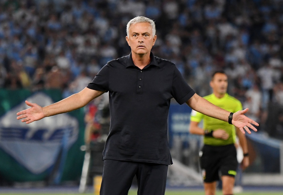 Người cũ ghi bàn, Roma của Mourinho lại thua trận - Bóng Đá