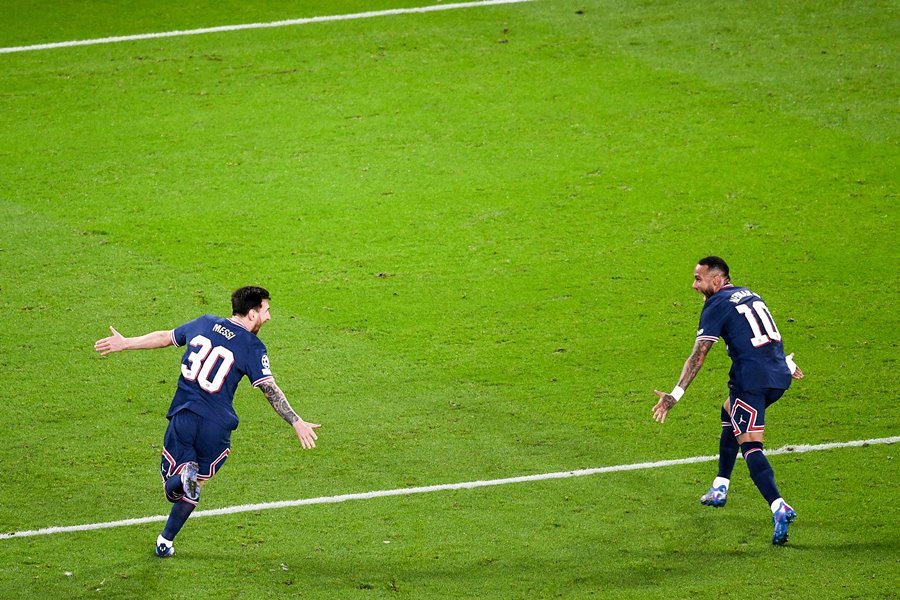 Ghi bàn cho PSG, Messi có hành động tuyệt vời với Mbappe - Bóng Đá