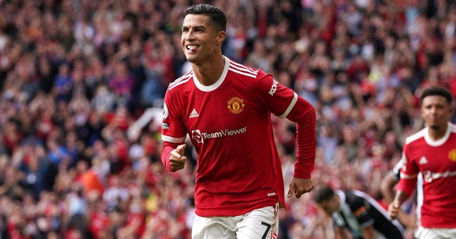 Ronaldo tạo ra vấn đề quá lớn tại Man Utd - Bóng Đá
