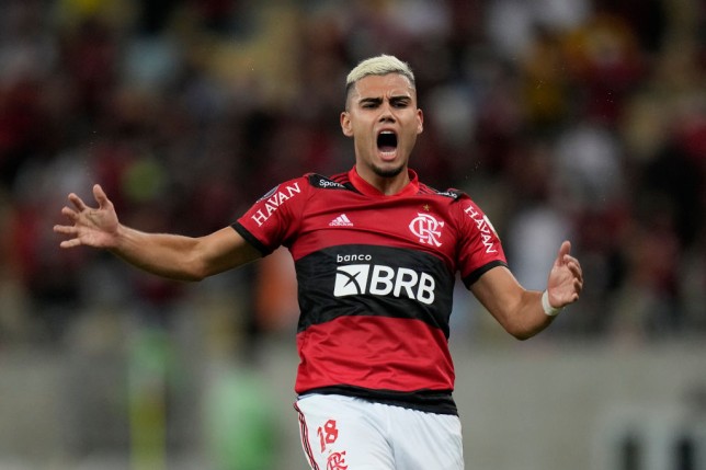 Thất sủng ở M.U, Pereira tiếp tục hồi sinh với siêu phẩm ở đội bóng mới - Bóng Đá